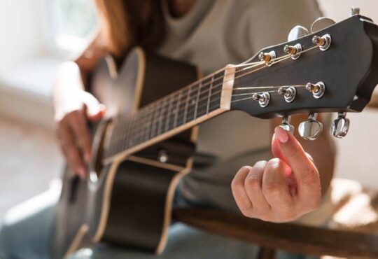 Als Erwachsener ein Instrument spielen lernen