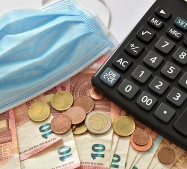 Angehäuftes Geld durch Corona-Pandemie