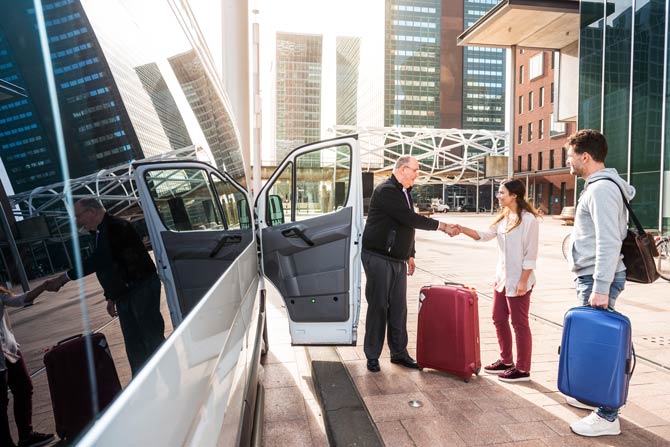 Planen Sie ausreichend Zeit für die Fahrt zum Flughafen ein