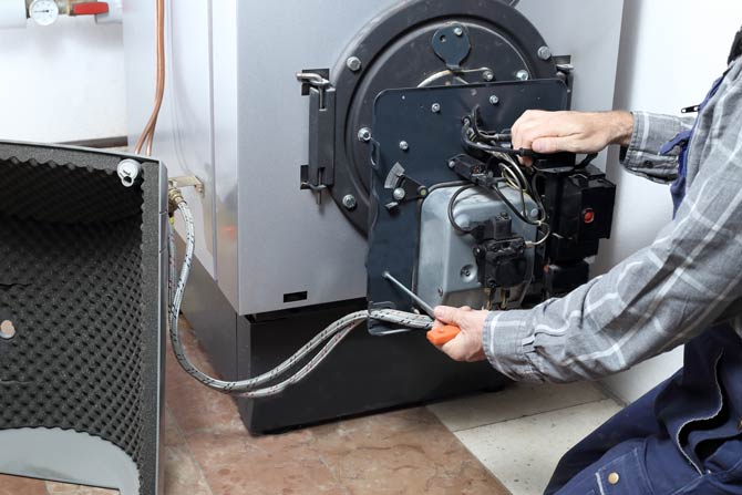 Austausch einer Gas- oder Ölheizung