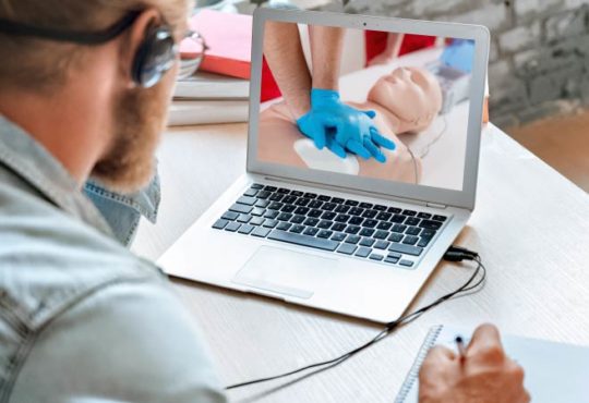 Erste-Hilfe-Kurs online belegen