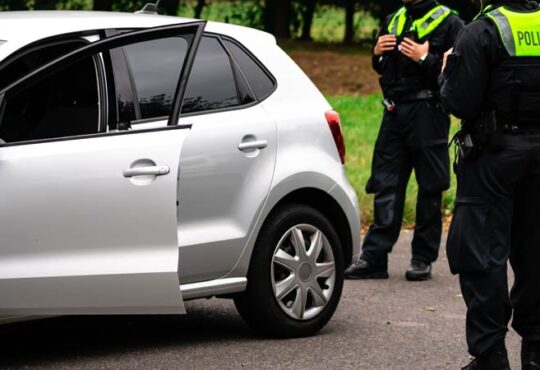 Gegenstände, die niemals im Auto mitgeführt werden dürfen