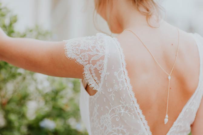 Hochzeitskleid mit tiefem Rückenausschnitt