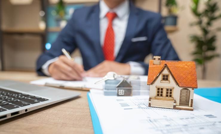 Immobilienverkauf mit oder ohne Immobilienmakler