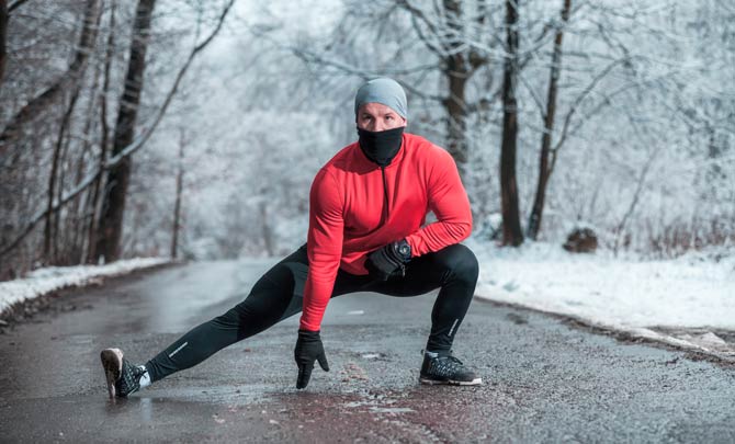 Mundschutz beim Sport im Winter