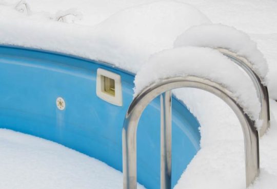 Pool winterfest machen