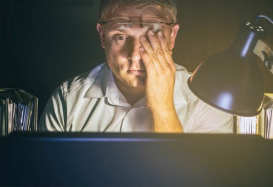 Die richtige Beleuchtung am Schreibtisch