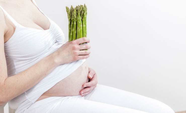 Spargel während der Schwangerschaft und Stillzeit